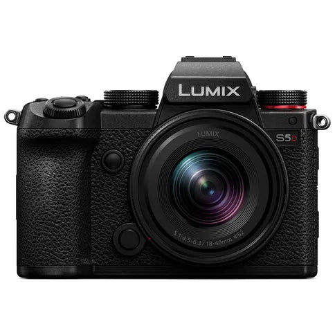 Panasonic LUMIX S5D + 18-40mm F/4.5-6.3