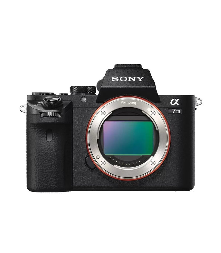 Máquina Fotográfica Sony A7III (A7M3) + Lente 28-70mm F3.5-5.6 OSS CSC Full Frame ILCE7M3B A7III